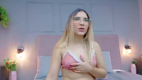 maddietease online show from 09/19/25, 09:04