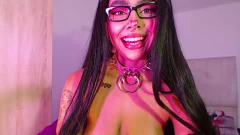 maddiie and clyde online show from 09/20/25, 04:02