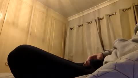 maddogg17 online show from 12/19/25, 09:22