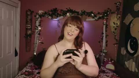 Snapshot of maddy_cat chatting on 07/22/26, 12:35 Maddy Cat online show from 07/22/26, 12:35