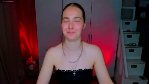 maddy_gate online show from 06/19/26, 05:17