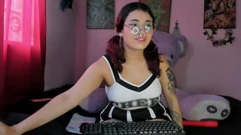 Snapshot of maddy_jhonsson chatting on 05/25/26, 09:21 Maddy online show from 05/25/26, 09:21