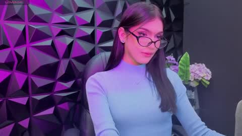 Snapshot of maddycooper_ chatting on 04/20/26, 03:48 Maddy online show from 04/20/26, 03:48
