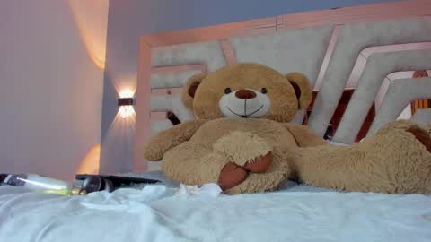  Maddy Crofft online show from 03/06/25, 05:22