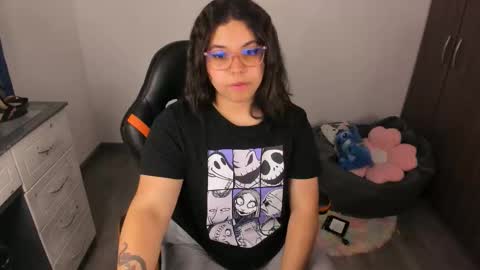 madelaine_taylor online show from 10/12/25, 11:48