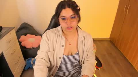 madelaine_taylor online show from 10/20/25, 03:34