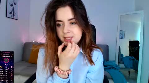 Snapshot of madelamee chatting on 11/10/25, 03:55 madelamee online show from 11/10/25, 03:55