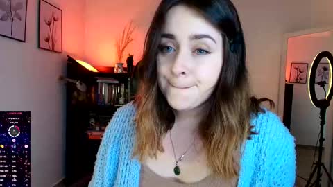 Snapshot of madelamee chatting on 02/13/26, 12:17 madelamee online show from 02/13/26, 12:17
