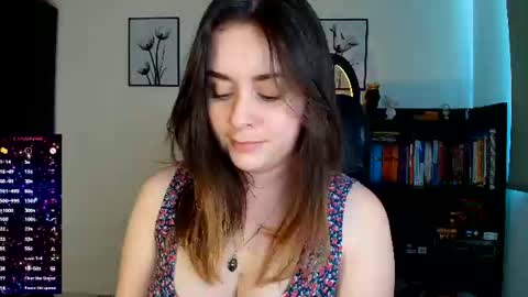 madelamee online show from 06/24/26, 09:03