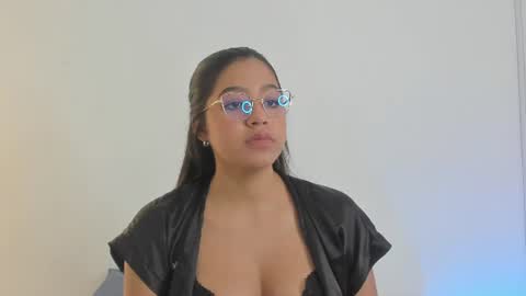 madelayn_torres online show from 06/11/26, 11:30