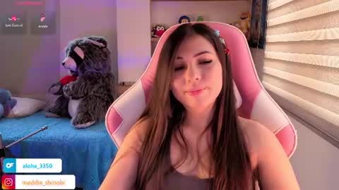Emily     Only Fans  online show from 06/19/26, 08:23