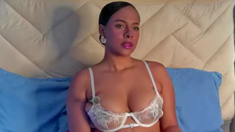 madeleinxxx_ online show from 07/01/26, 07:02