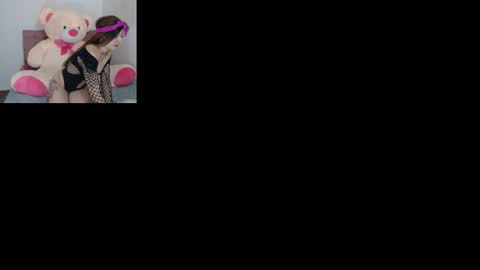 Snapshot of madelen_2 chatting on 03/17/26, 08:34 madelen_2 online show from 03/17/26, 08:34