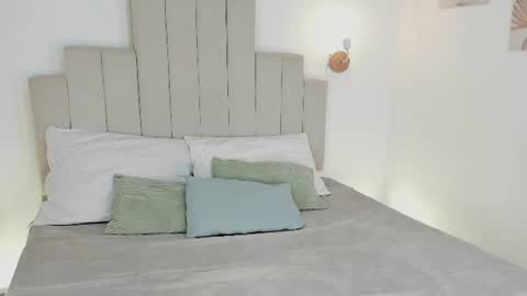  Madeline  online show from 07/16/26, 11:33