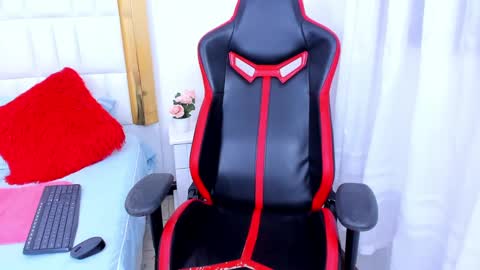 Madeline online show from 01/18/25, 04:59