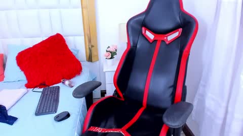 Madeline online show from 01/19/25, 06:20