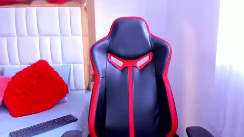 Madeline online show from 02/06/25, 10:53