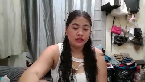 Snapshot of madelline2001 chatting on 06/04/26, 01:06 madelline2001 online show from 06/04/26, 01:06