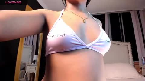 Snapshot of madii_lenon chatting on 03/05/26, 01:23 madii lenon online show from 03/05/26, 01:23