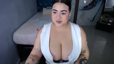 Snapshot of madinsoncopper chatting on 11/26/25, 04:57 madinsoncopper online show from 11/26/25, 04:57