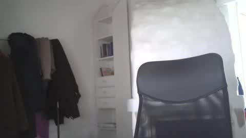 madio1187940 online show from 09/23/25, 04:10