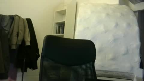 madio1187940 online show from 09/25/25, 12:14