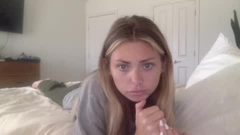 mari rose online show from 10/06/25, 02:36