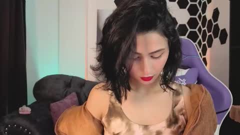 Snapshot of madison__beer chatting on 01/13/26, 10:04 Madison online show from 01/13/26, 10:04