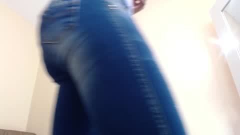 Snapshot of madison_mooney chatting on 01/20/25, 12:39 Madison online show from 01/20/25, 12:39
