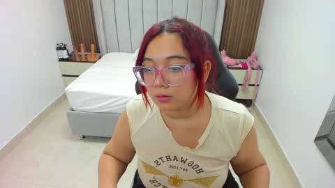 Snapshot of madison_rowan chatting on 04/06/26, 03:04 MADI online show from 04/06/26, 03:04