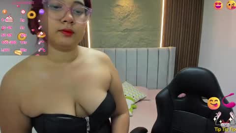 Snapshot of madison_rowan chatting on 04/15/26, 03:13 MADI online show from 04/15/26, 03:13