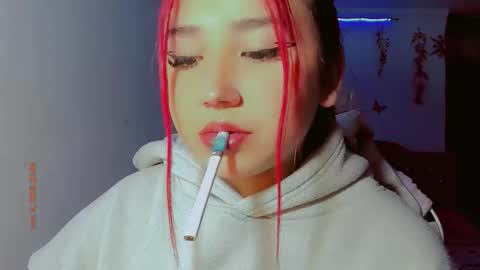 Snapshot of madison_x17 chatting on 11/05/25, 01:49 madso x17 online show from 11/05/25, 01:49