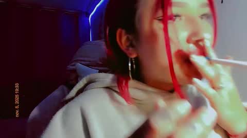 Snapshot of madison_x17 chatting on 11/06/25, 12:33 madso x17 online show from 11/06/25, 12:33