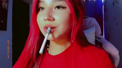 Snapshot of madison_x17 chatting on 11/10/25, 07:13 madso x17 online show from 11/10/25, 07:13