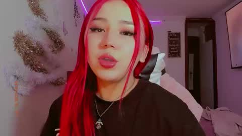 Snapshot of madison_x17 chatting on 12/13/25, 09:31 madso x17 online show from 12/13/25, 09:31