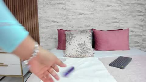 madisonhunterr_ online show from 02/22/25, 11:13