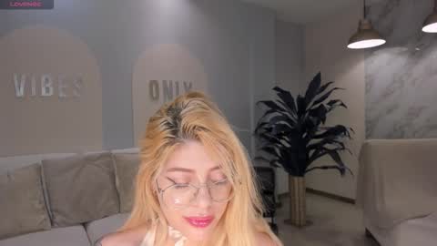 Snapshot of madisonkane chatting on 02/01/26, 11:31 Madison Kane online show from 02/01/26, 11:31