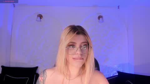 Snapshot of madisonkane chatting on 03/31/26, 11:21 Madison Kane online show from 03/31/26, 11:21