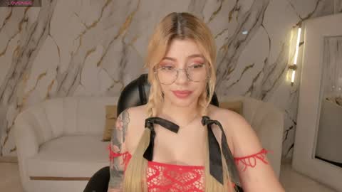 Snapshot of madisonkane chatting on 04/09/26, 11:15 Madison Kane online show from 04/09/26, 11:15