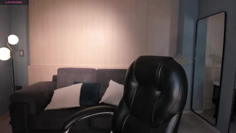Snapshot of madisonkane chatting on 04/20/26, 11:13 Madison Kane online show from 04/20/26, 11:13