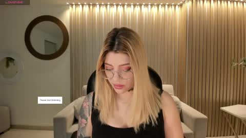 Snapshot of madisonkane chatting on 04/23/26, 11:20 Madison Kane online show from 04/23/26, 11:20