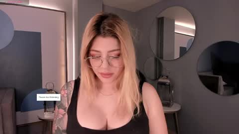 Snapshot of madisonkane chatting on 04/28/26, 11:26 Madison Kane online show from 04/28/26, 11:26