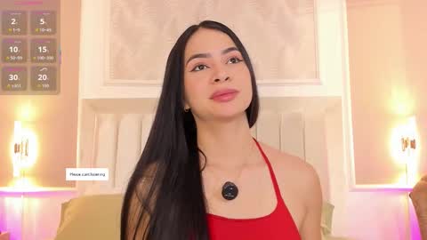 Snapshot of madisson_fox1 chatting on 03/28/26, 01:43 online show from 03/28/26, 01:43
