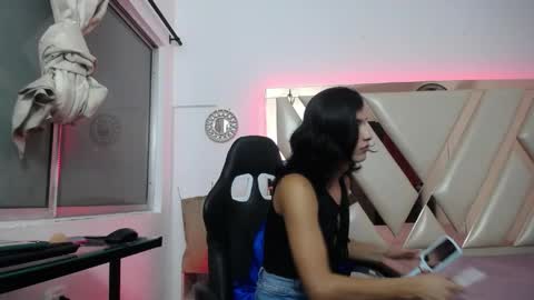Snapshot of madisson_jones18 chatting on 04/01/26, 12:06 madisson_jones18 online show from 04/01/26, 12:06