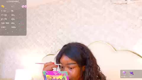 Snapshot of madissonlopez chatting on 09/23/25, 09:18 Madisson Lopez online show from 09/23/25, 09:18