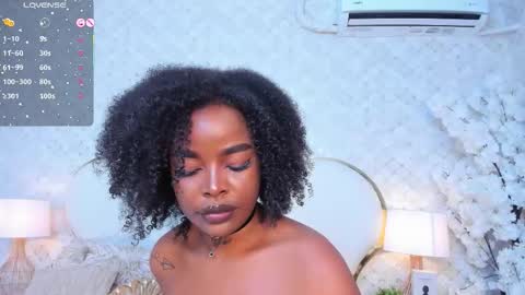 Snapshot of madissonlopez chatting on 10/27/25, 11:41 Madisson Lopez online show from 10/27/25, 11:41