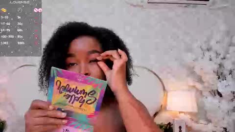 Snapshot of madissonlopez chatting on 11/02/25, 10:12 Madisson Lopez online show from 11/02/25, 10:12