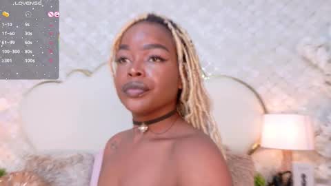 Snapshot of madissonlopez chatting on 11/27/25, 10:34 Madisson Lopez online show from 11/27/25, 10:34