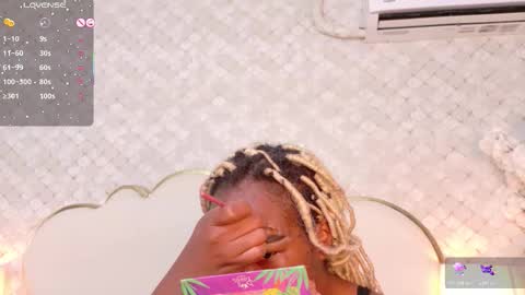 Snapshot of madissonlopez chatting on 11/30/25, 03:21 Madisson Lopez online show from 11/30/25, 03:21