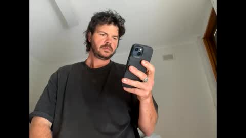 madjiik online show from 10/28/25, 10:45